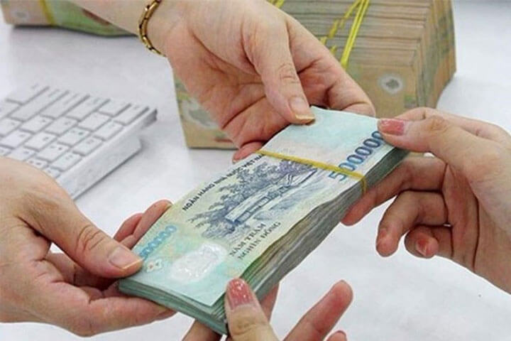 Mơ thấy có người khác đưa tiền