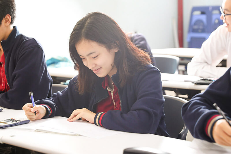 Mơ thấy đi học